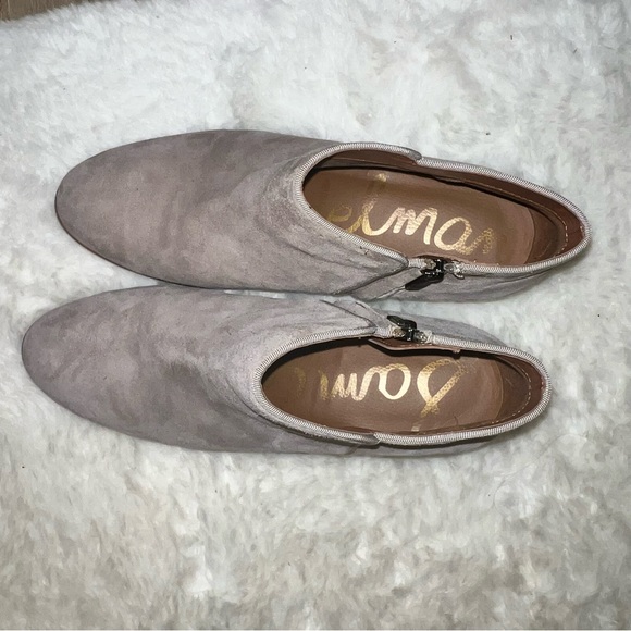 Like New Sam Edelman Petty Suede Ankle Boot Like New - Picture 3 of 8